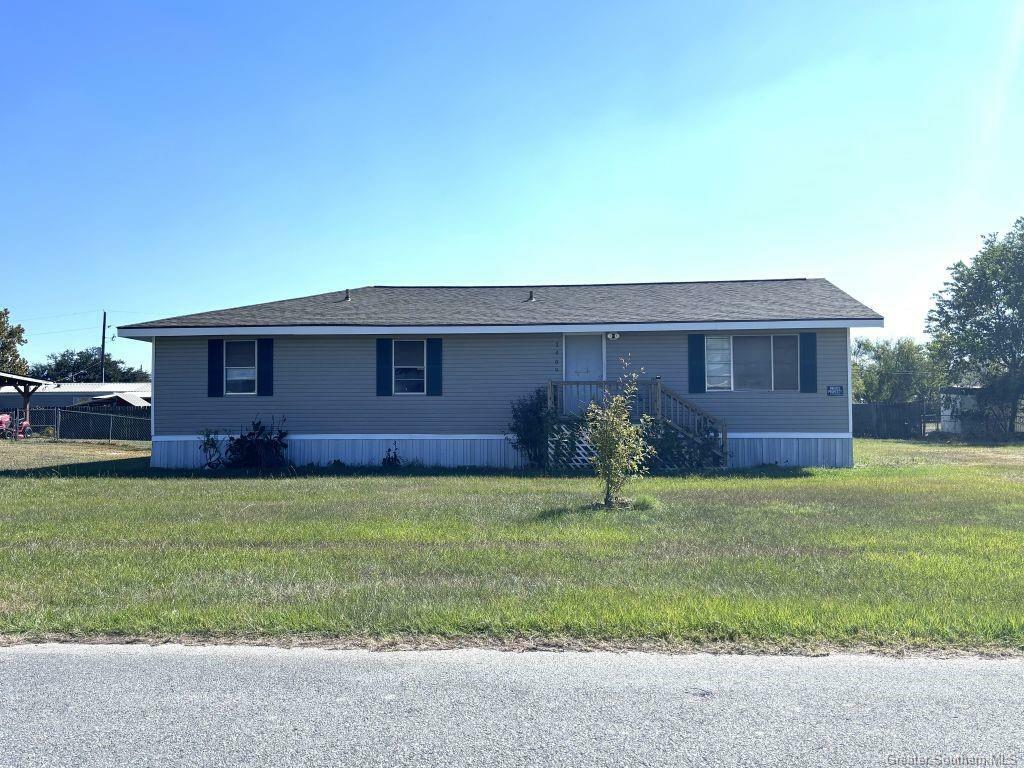 Property Photo: 2409 N Flounder Drive LA 70605