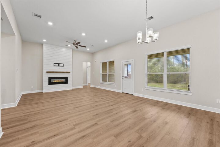 Property Photo:  12341 N Chestnut Hills Drive  TX 77303 
