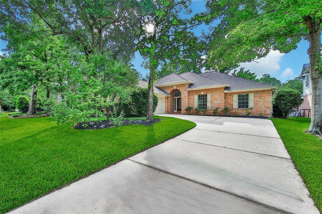 Property Photo: 46 N Bluff Creek Circle TX 77382