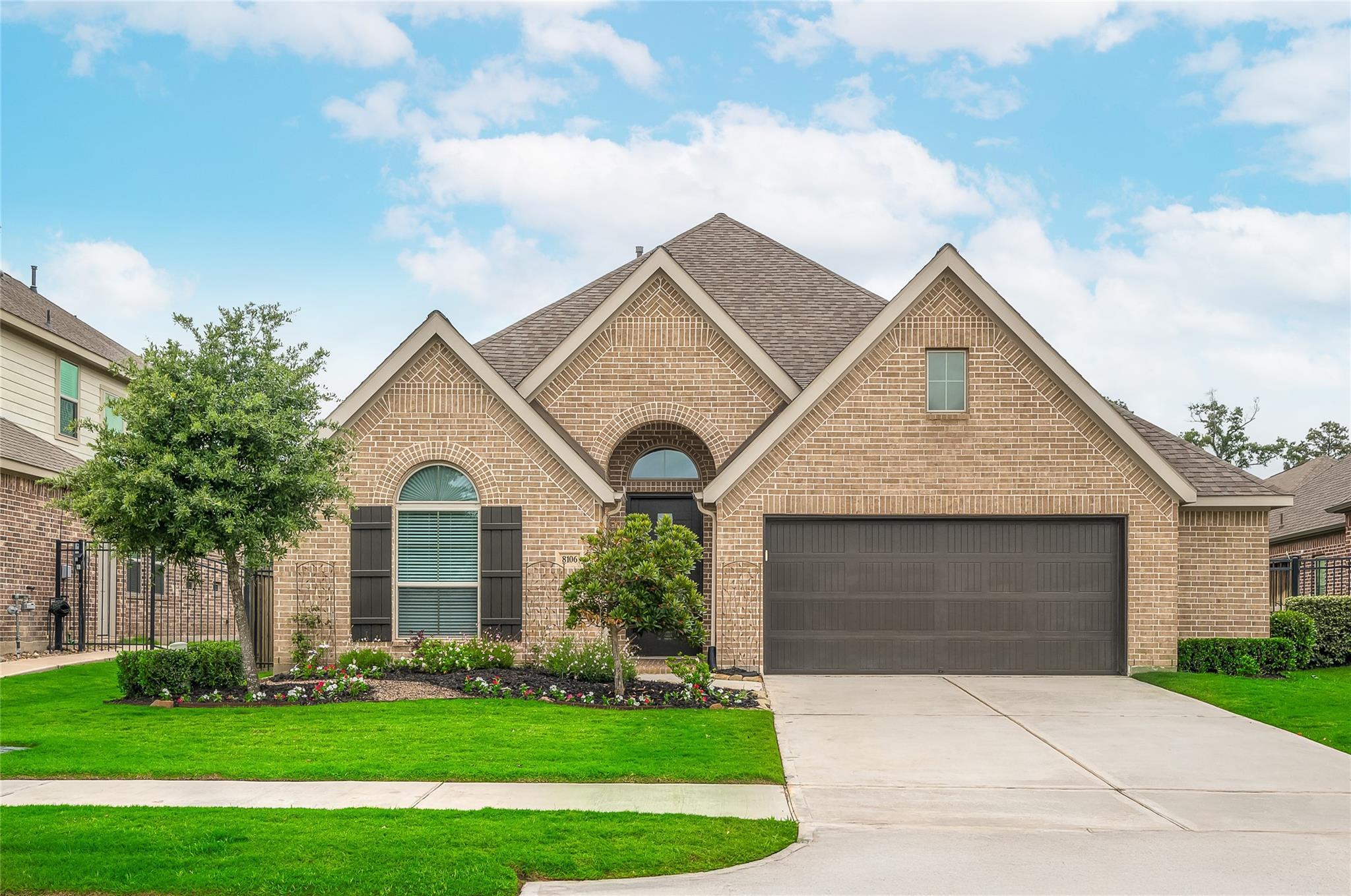 Property Photo: 8106 Triumph Bend Way TX 77354