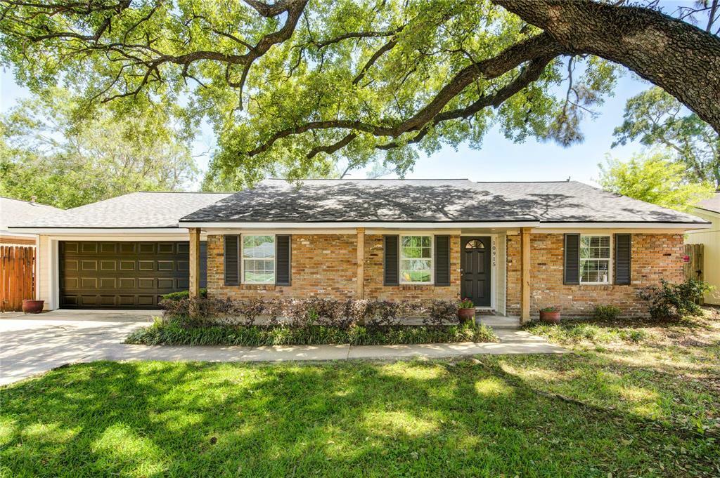 Property Photo: 10915 Cedarhurst Drive TX 77096