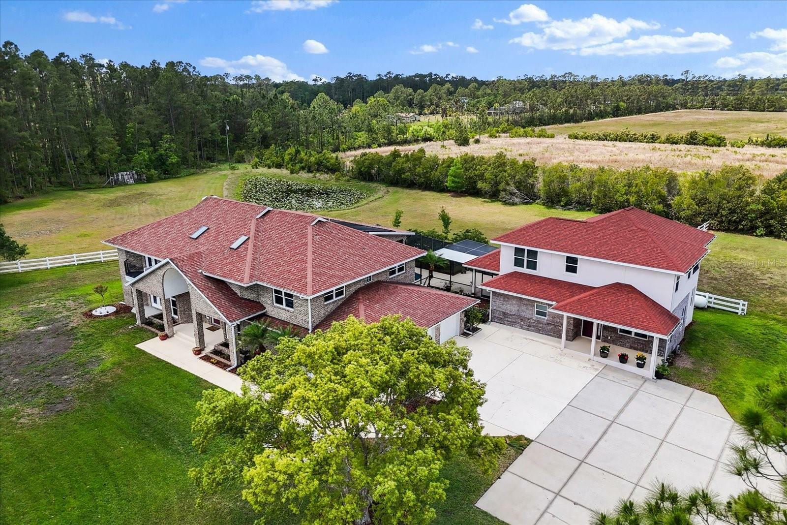 Property Photo: 240 Spring Forest Drive FL 32168