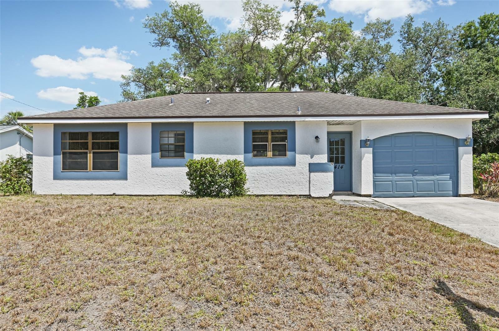 Property Photo: 5414 Ansonia Terrace FL 34287
