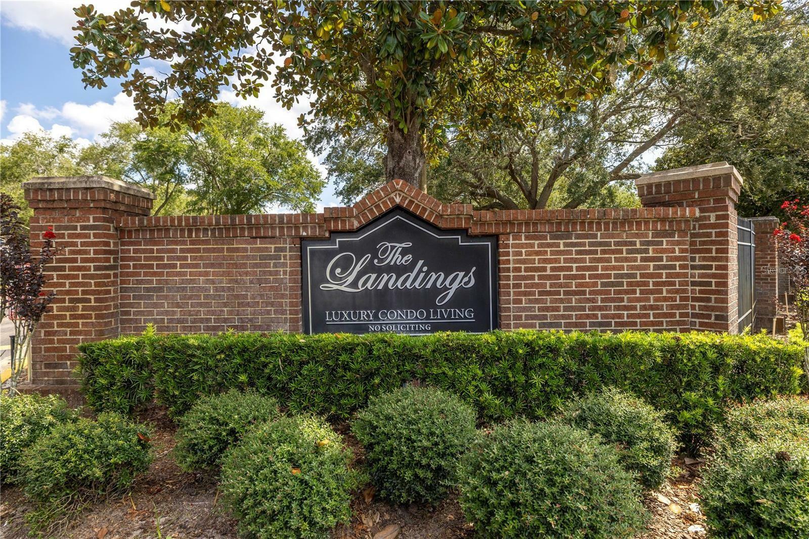 Property Photo: 10028 Strafford Oak Court 712 FL 33624