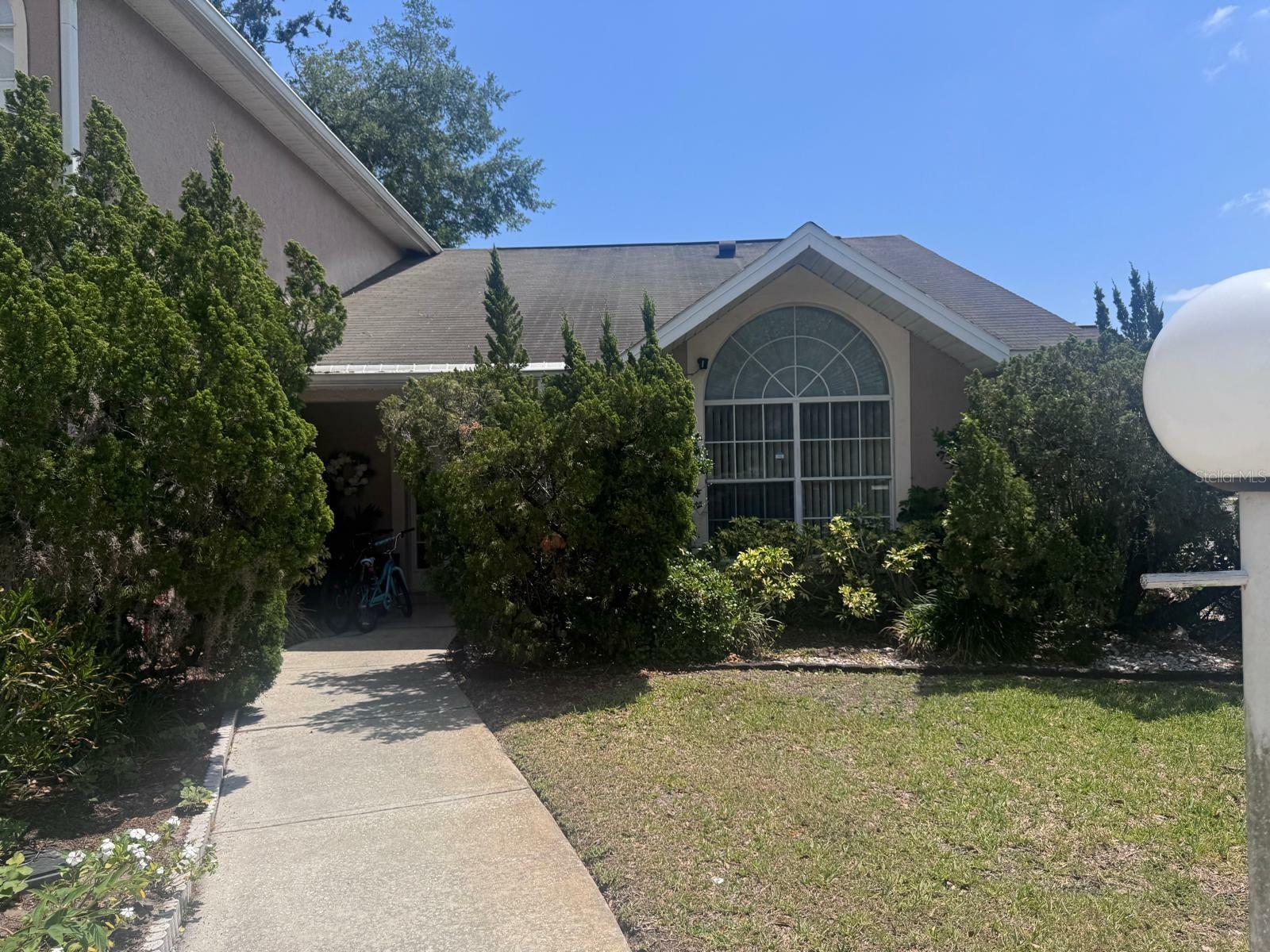 Property Photo: 1621 Emily Court FL 34744