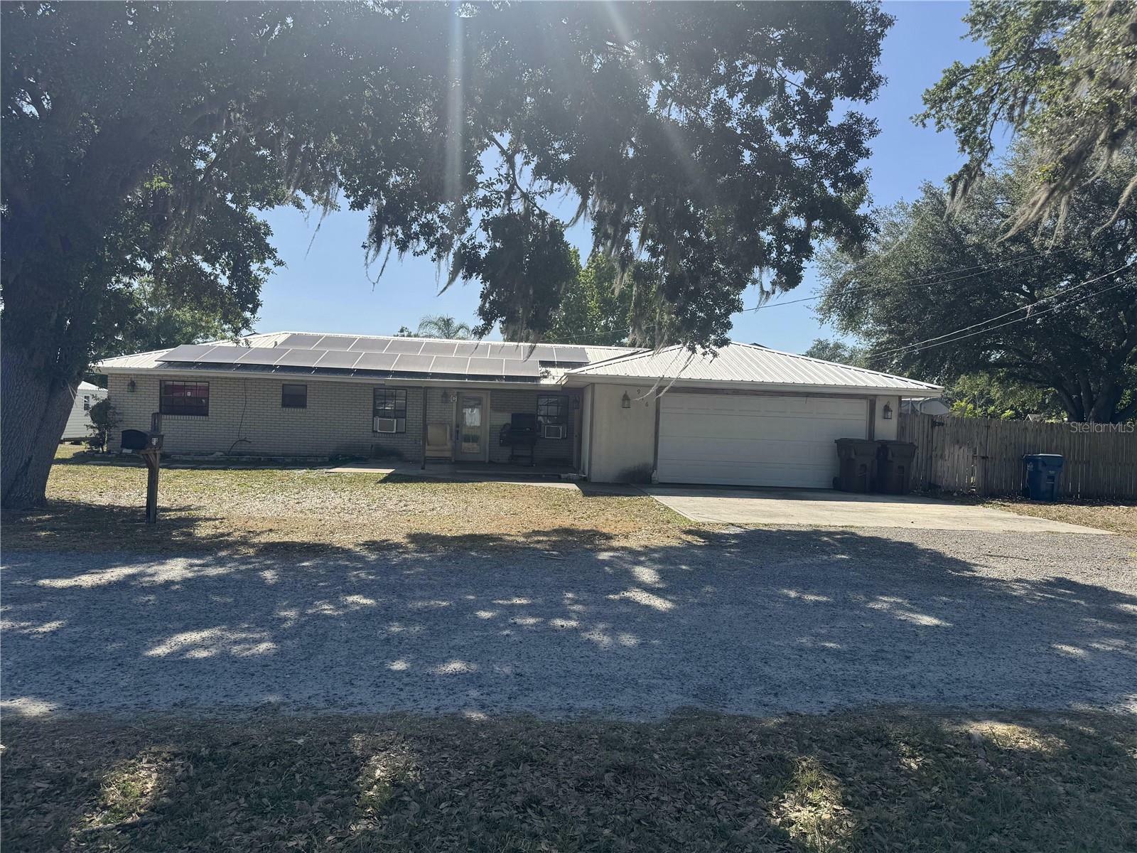 Property Photo: 916 Kentucky Street FL 33844