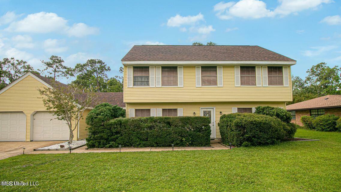 Property Photo: 1100 Hickory Drive MS 39560