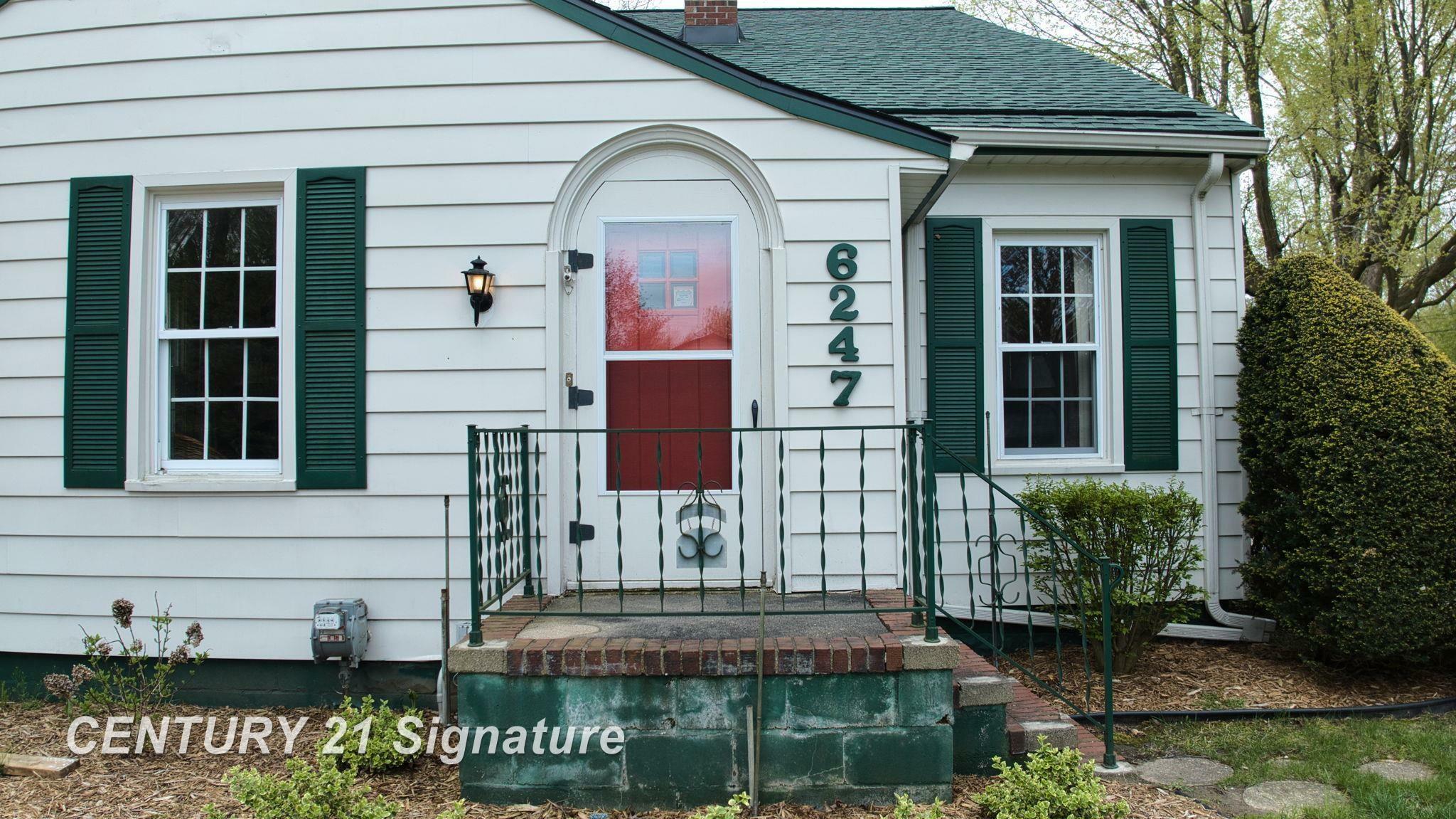 Property Photo: 6247 Rowley Boulevard MI 48329