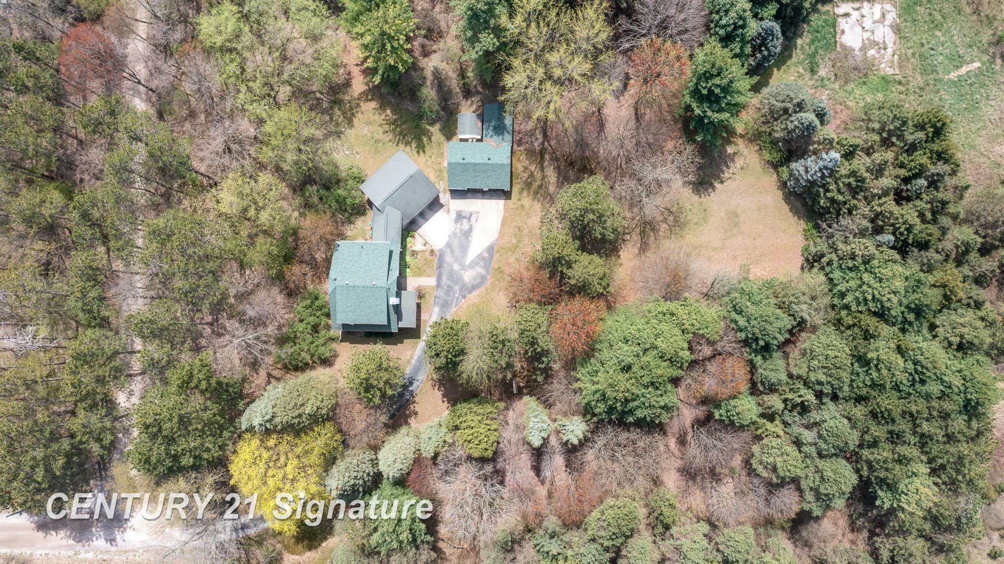 Property Photo: 10249 Evans Road MI 48609