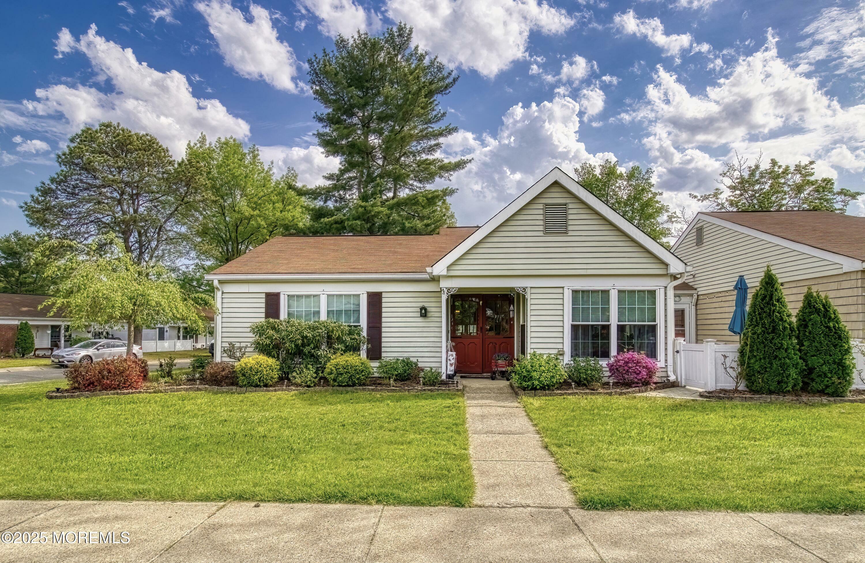 Property Photo: 475A Chelsea Court NJ 08759