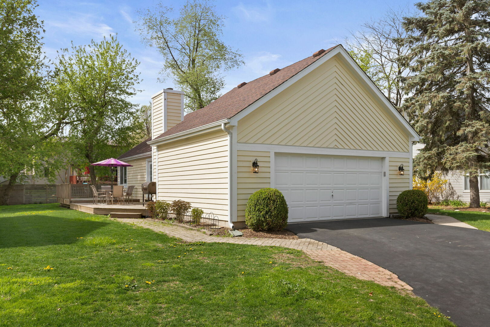 Property Photo: 303 Bell Drive IL 60013