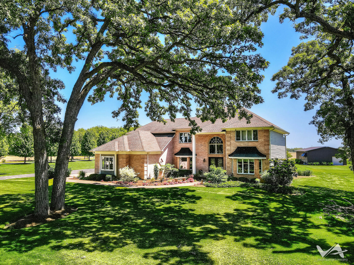 Property Photo: 49W695 Hinckley Road IL 60511
