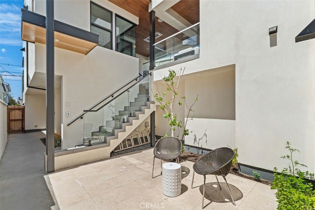 Property Photo: 507 .5 Marguerite Avenue CA 92625