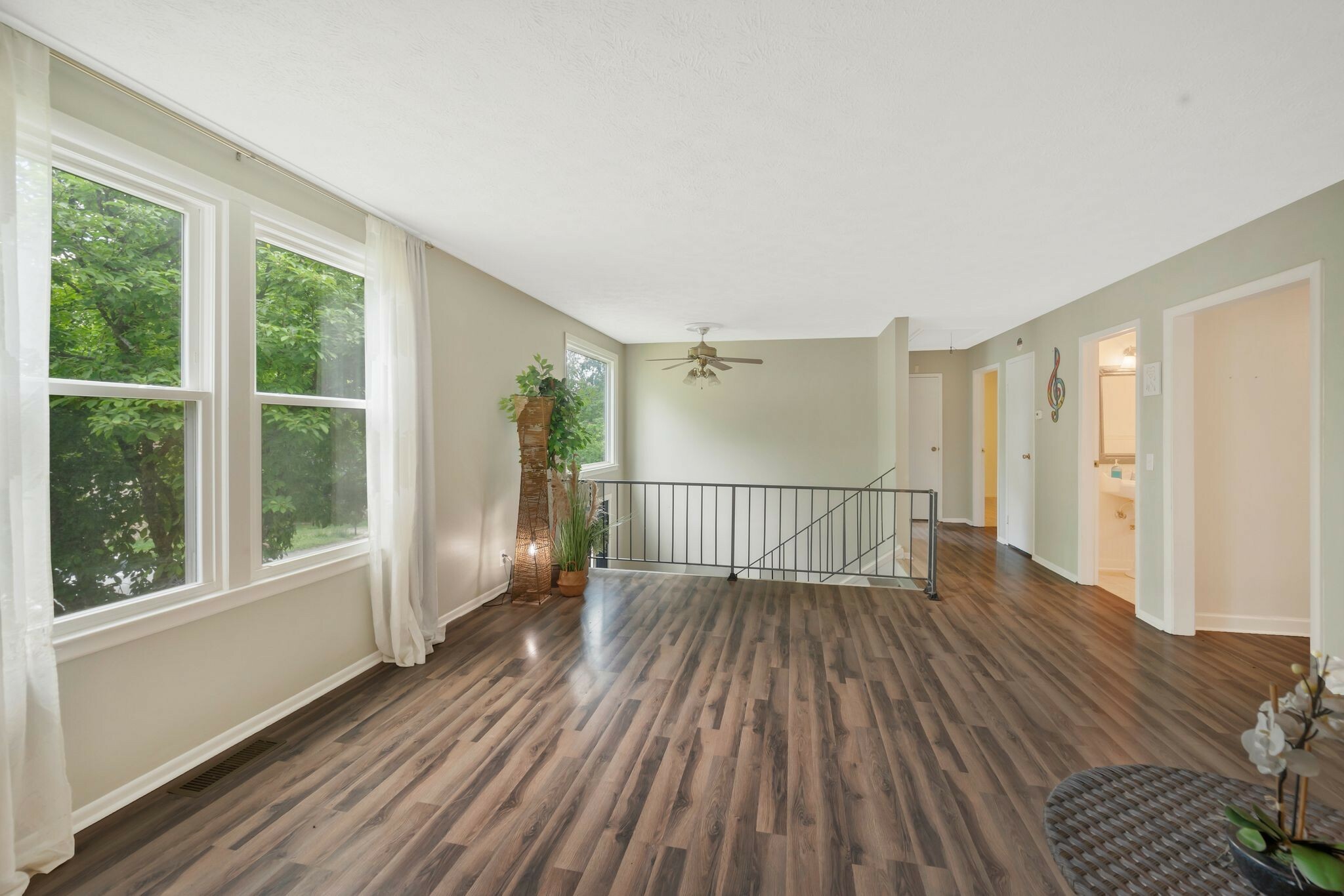 Property Photo: 301 Panamint Dr TN 37013