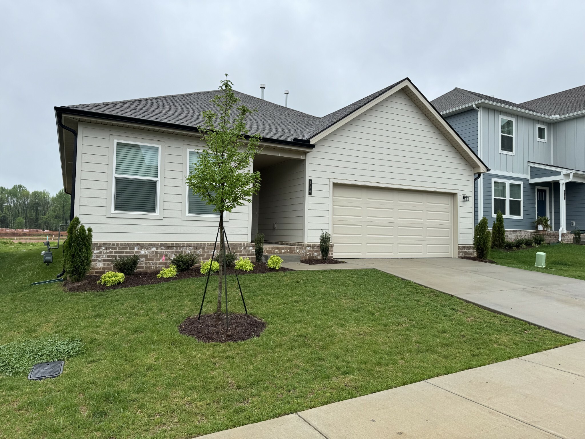 Property Photo: 640 Cedar Brook Dr TN 37188