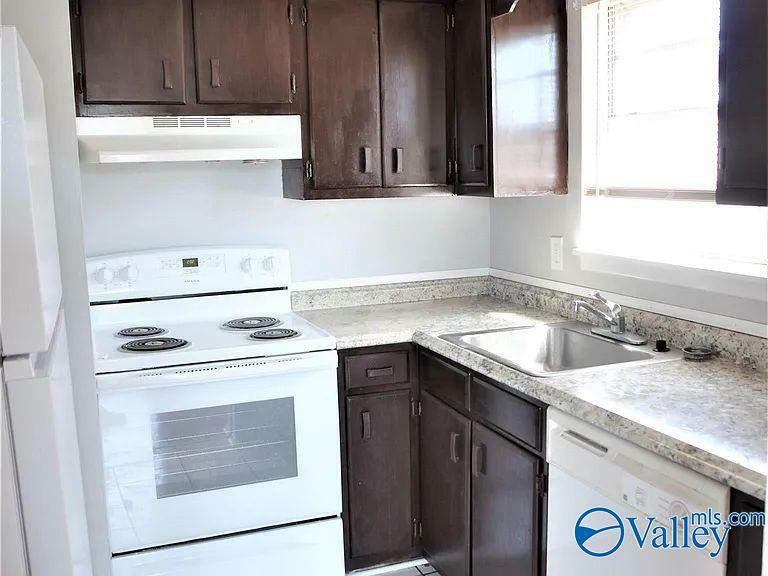 Property Photo: 2218 Jonathan Drive NW AL 35810