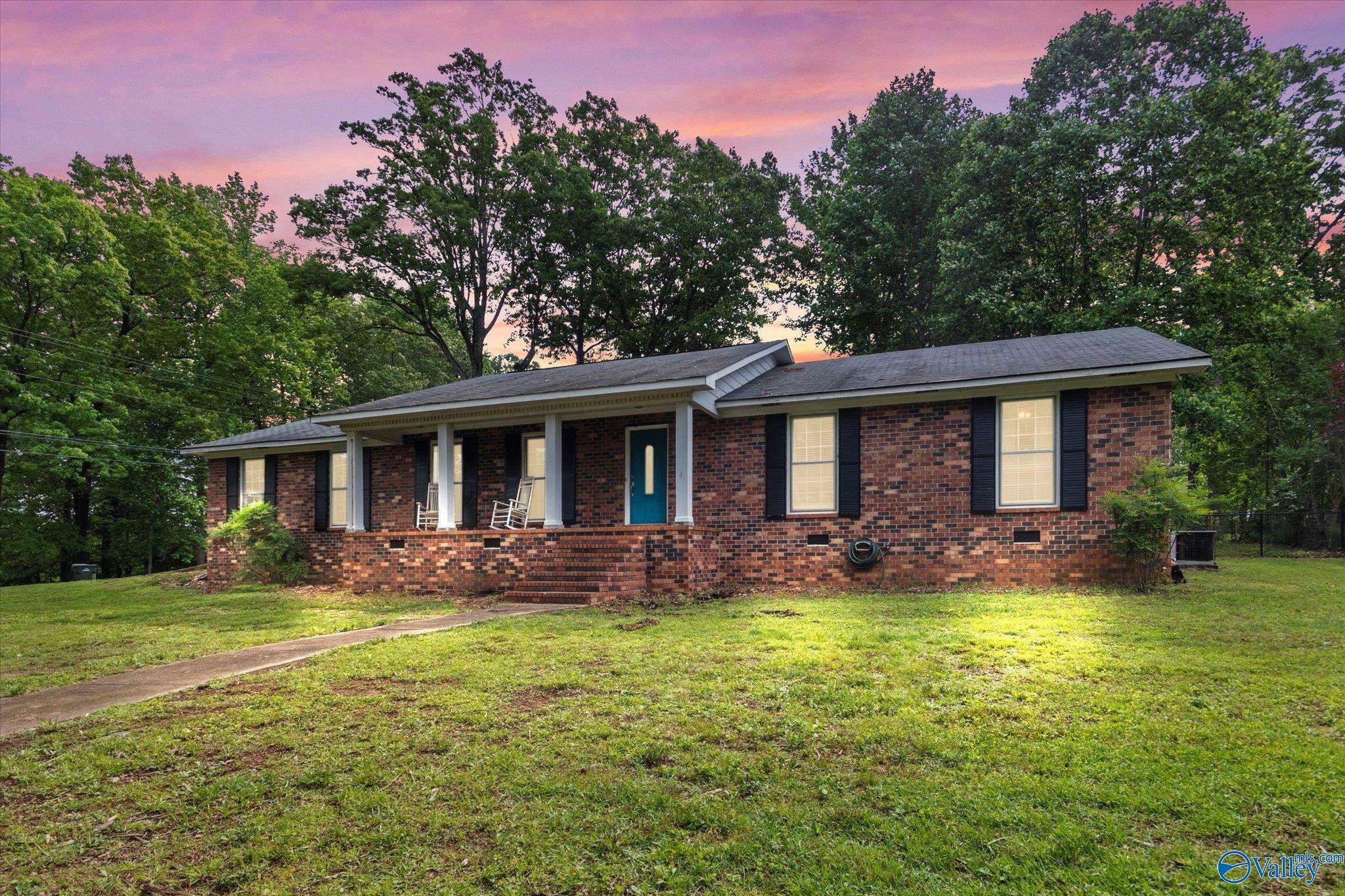 Property Photo: 100 Cumberland Circle AL 35769