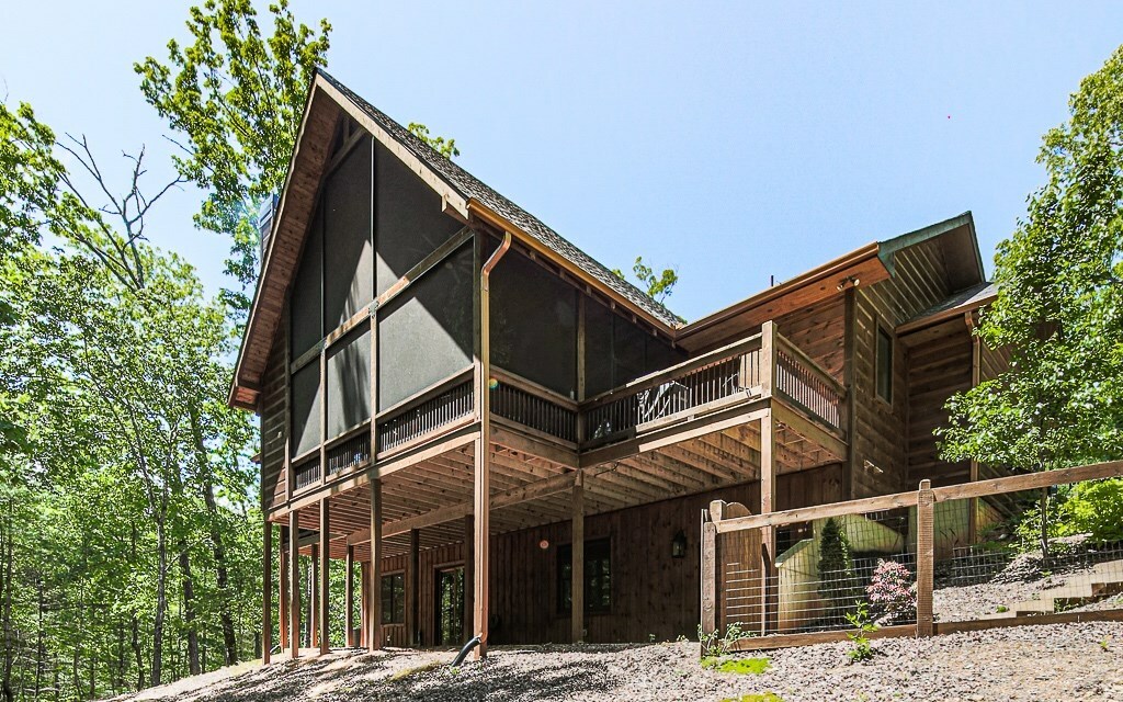 Property Photo: 366 Shepherds Way GA 30560