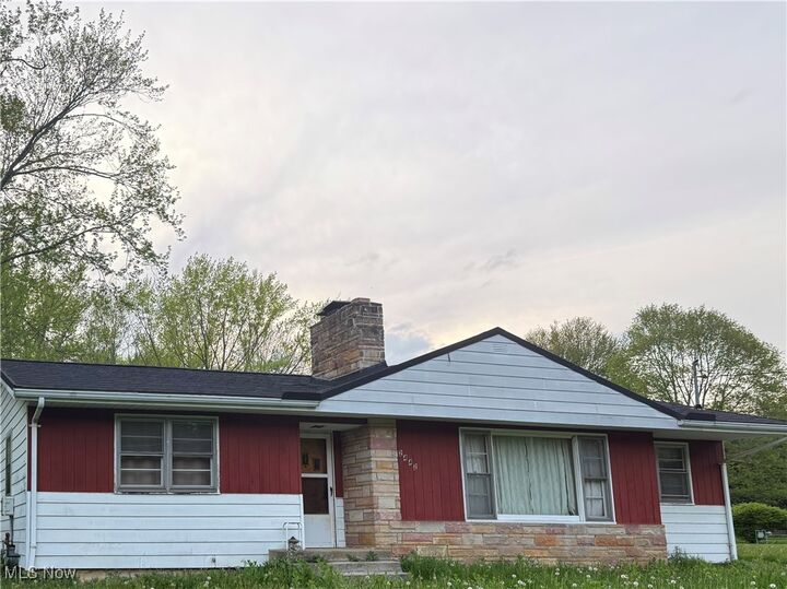 Property Photo: 2442 Ridgewood OH 44444