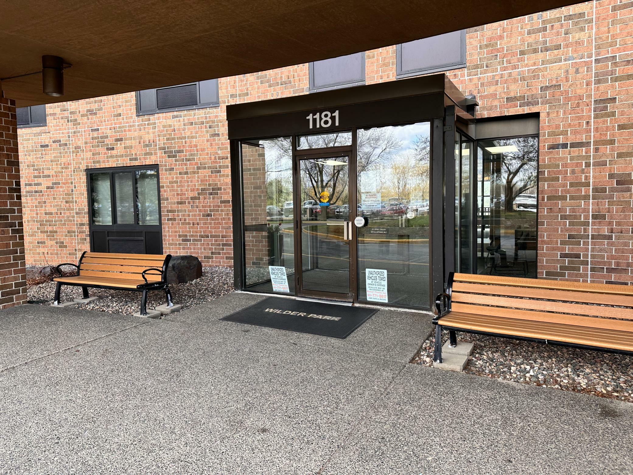 Property Photo: 1181 Edgcumbe Road 707 MN 55105