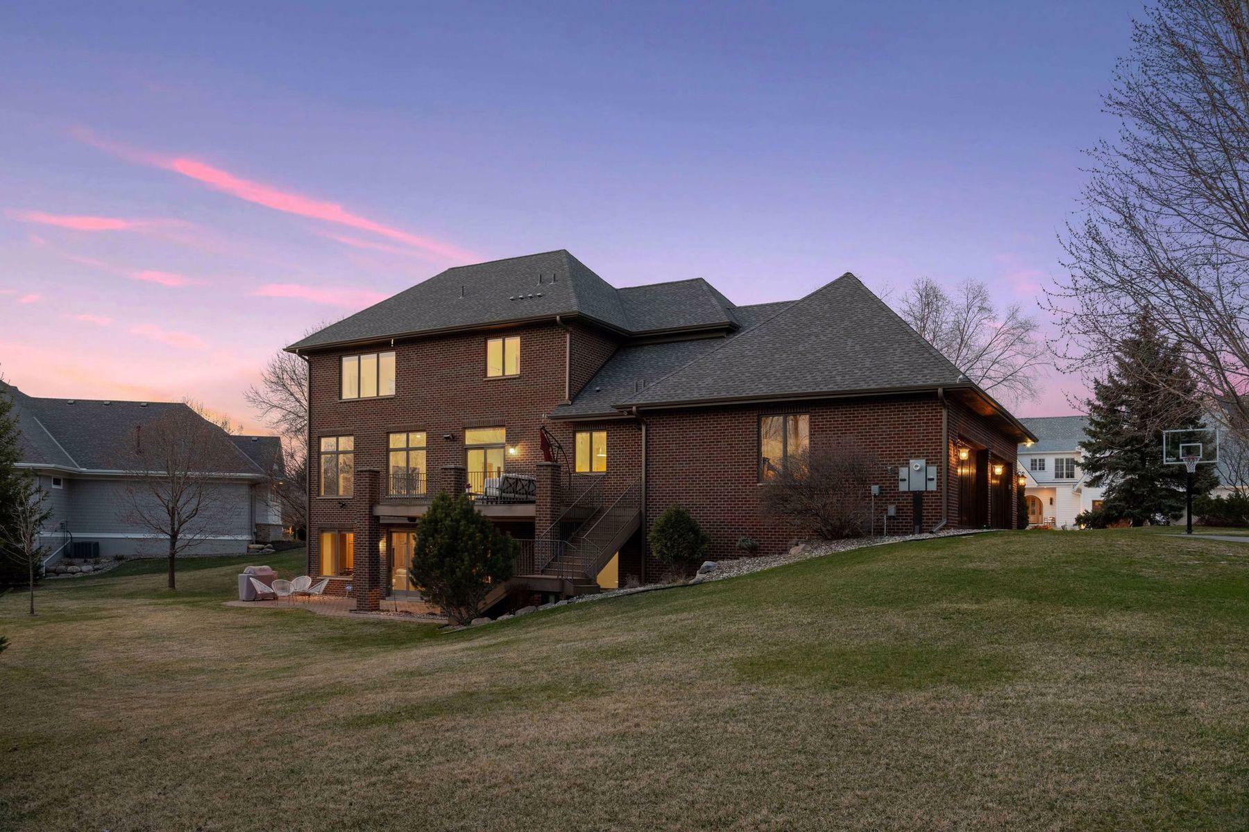 Property Photo: 5170 Kelsey Terrace MN 55436