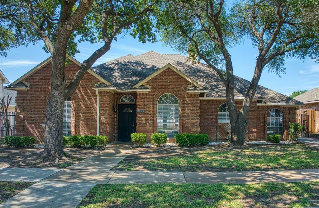 Property Photo: 2536 Fox Glenn Circle TX 76021