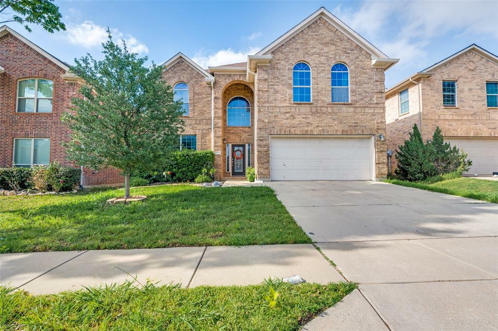 Property Photo: 5233 Briar Forest Road TX 76244
