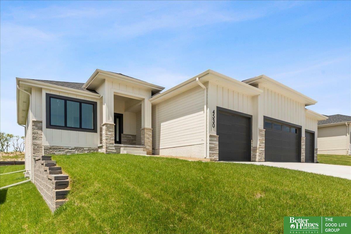 Property Photo: 4530 S 203rd Street NE 68135
