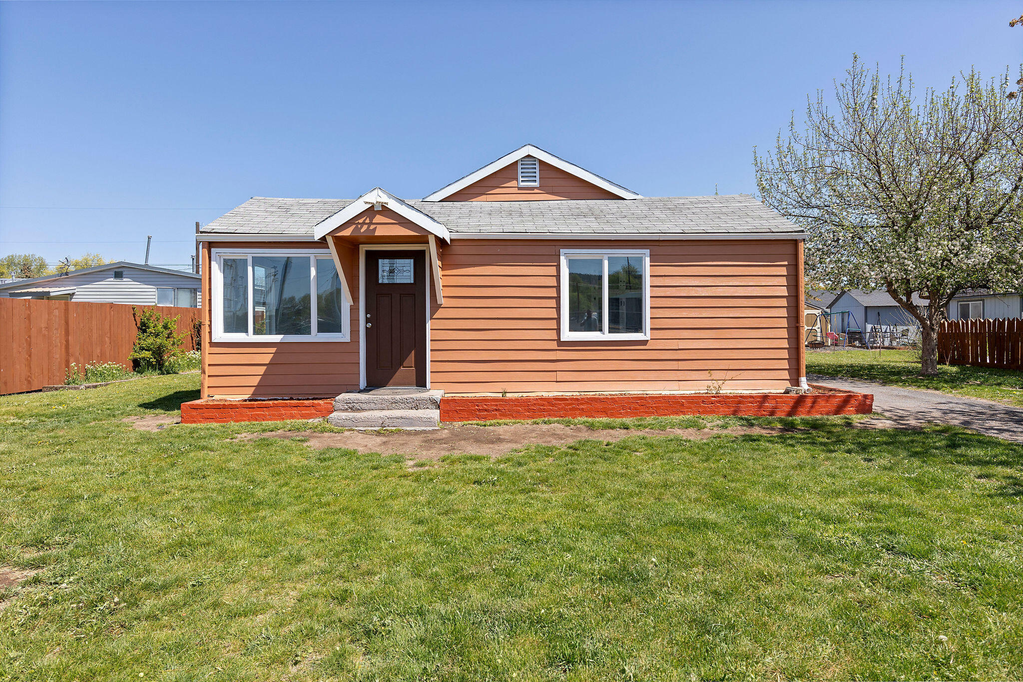 Property Photo: 756 NW Fairmont Street OR 97754