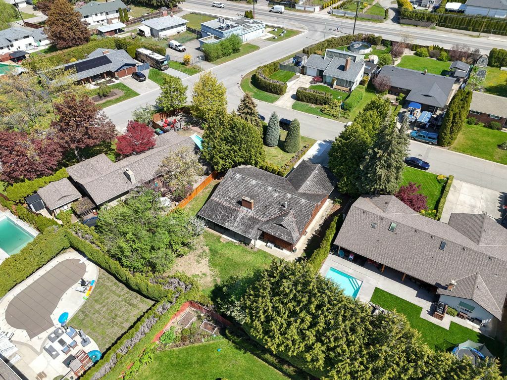 Property Photo: 4354 Edinburgh Court BC V1W 2M4