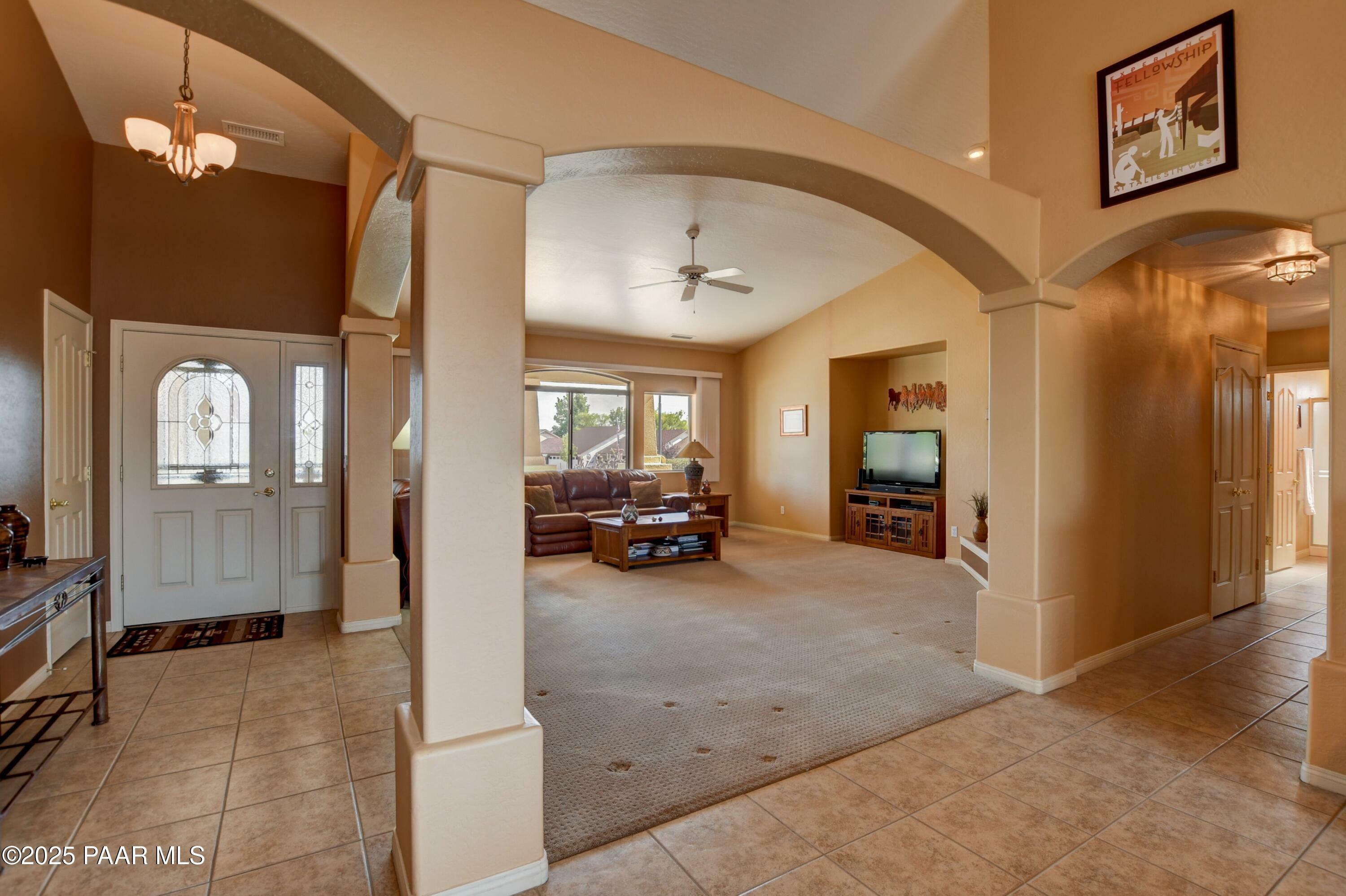 Property Photo: 7742 N Highview AZ 86315