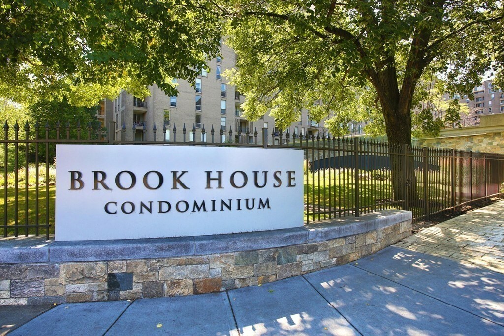 Property Photo:  44 Washington Street 602  MA 02445 