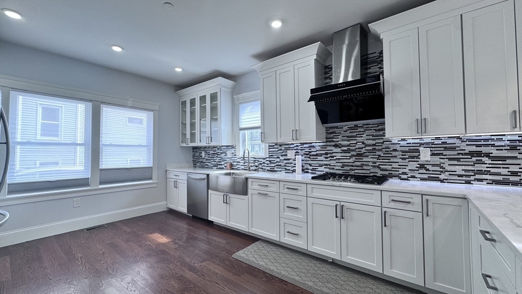 Property Photo: 27-29 Aberdeen Rd 1 MA 02144