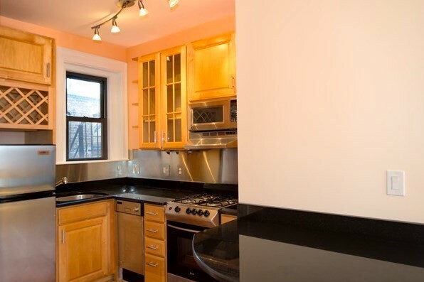 Property Photo: 75 Burbank 402 MA 02115