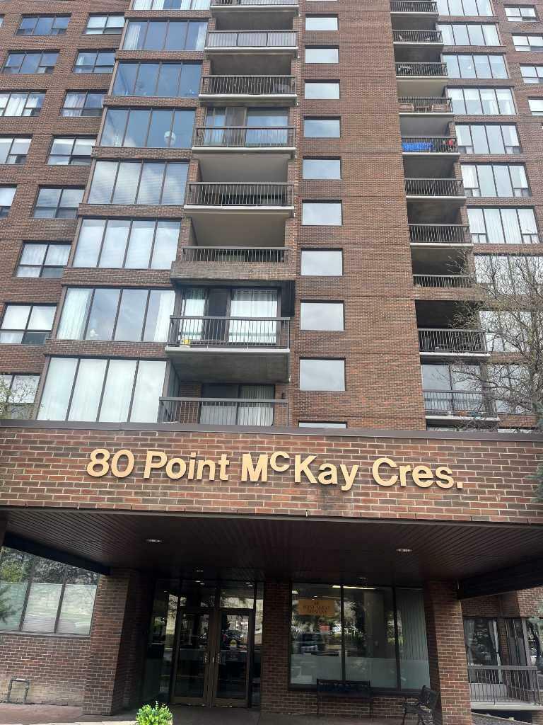 80 Point McKay Crescent NW 404  Calgary AB T3B 4W4 photo