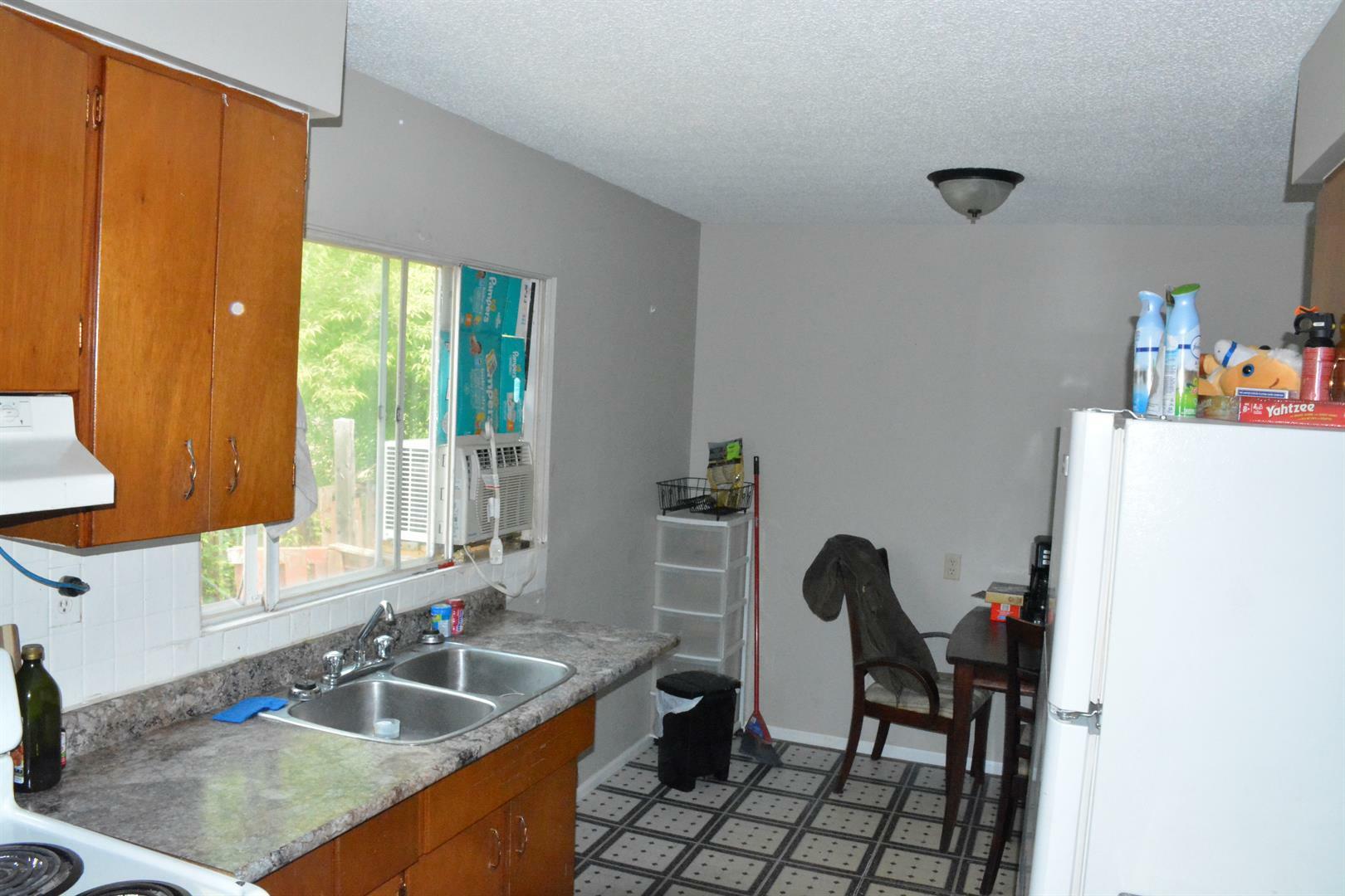 Property Photo: 10333 110 Avenue AB T8S 1K5