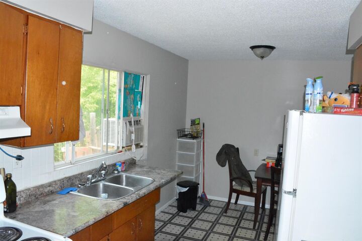 Property Photo:  10333 110 Avenue  AB T8S 1K5 