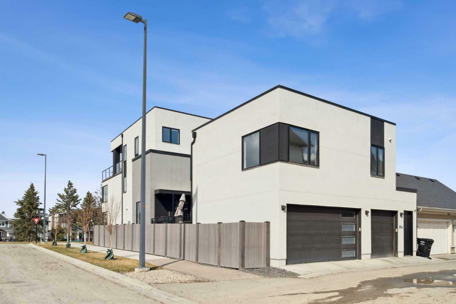 Property Photo: 81 Trasimeno Crescent SW AB T3E 8B9
