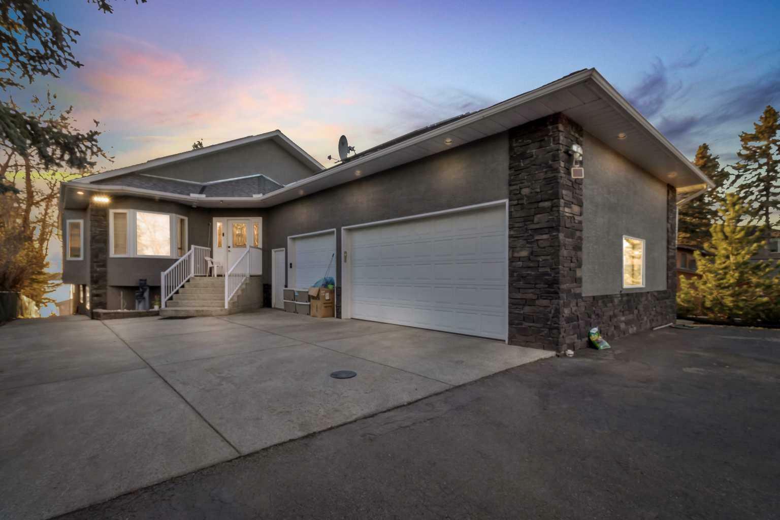 627 East Chestermere Drive  Chestermere AB T1X 1A4 photo