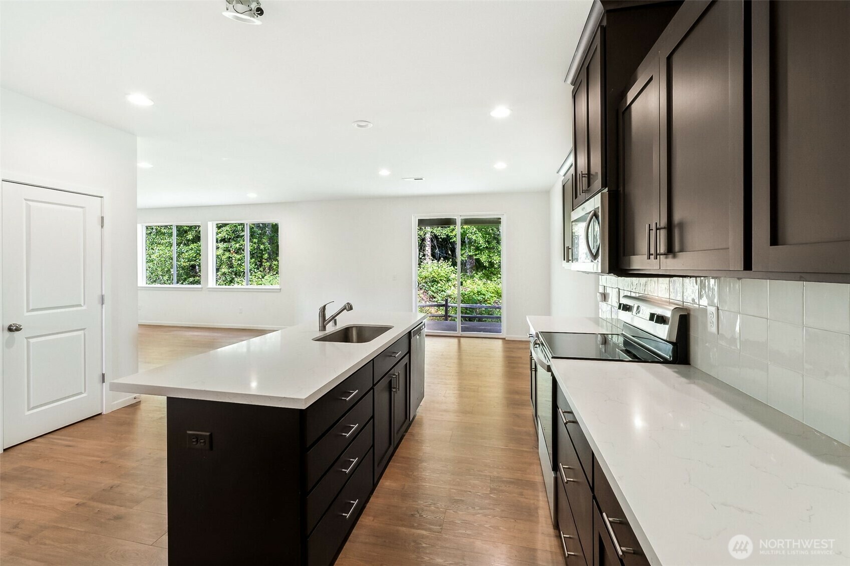 Property Photo:  8501  143rd Street E  WA 98373 