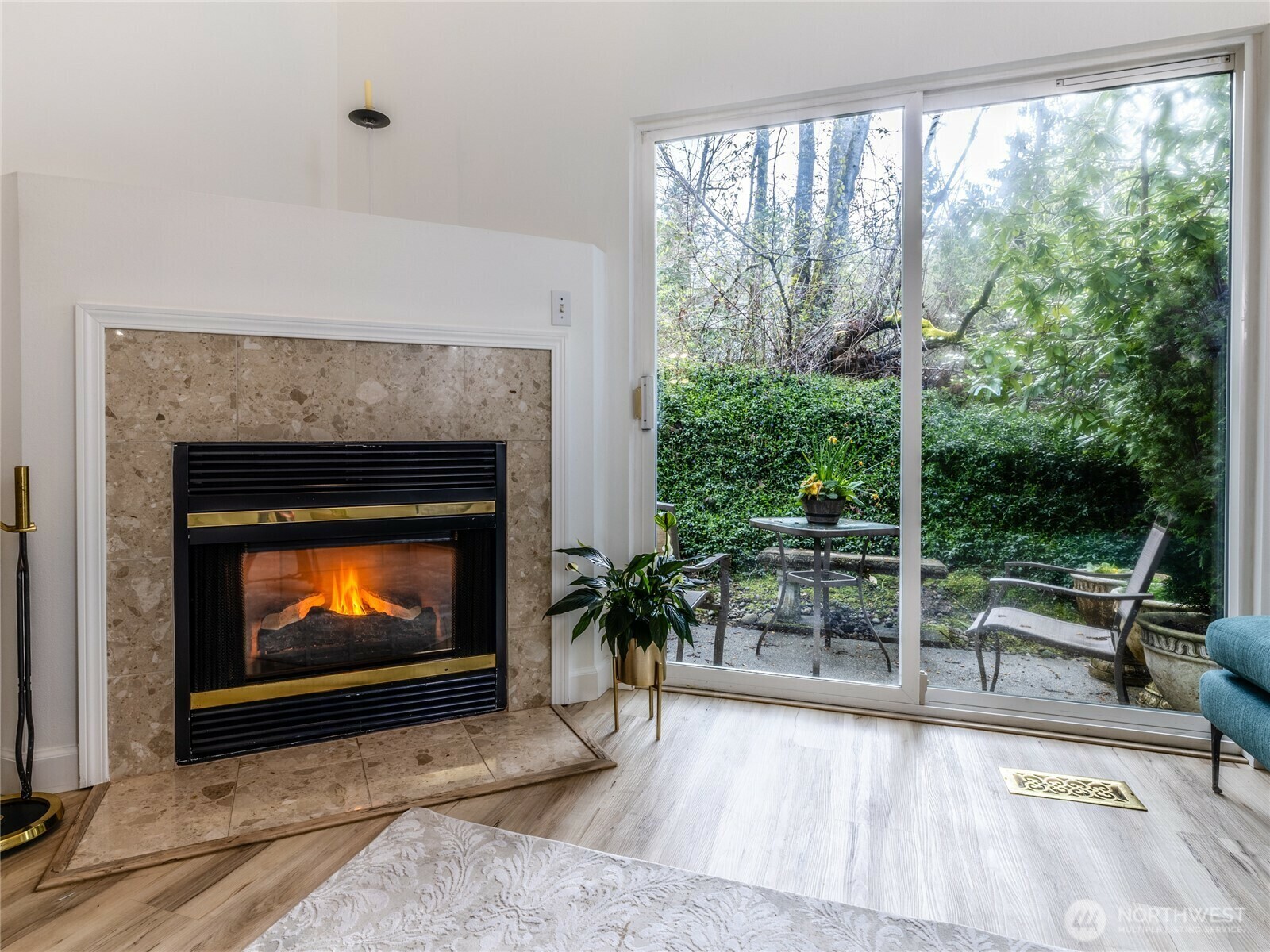Property Photo: 6769 SE Cougar Mountain Way 2 WA 98006