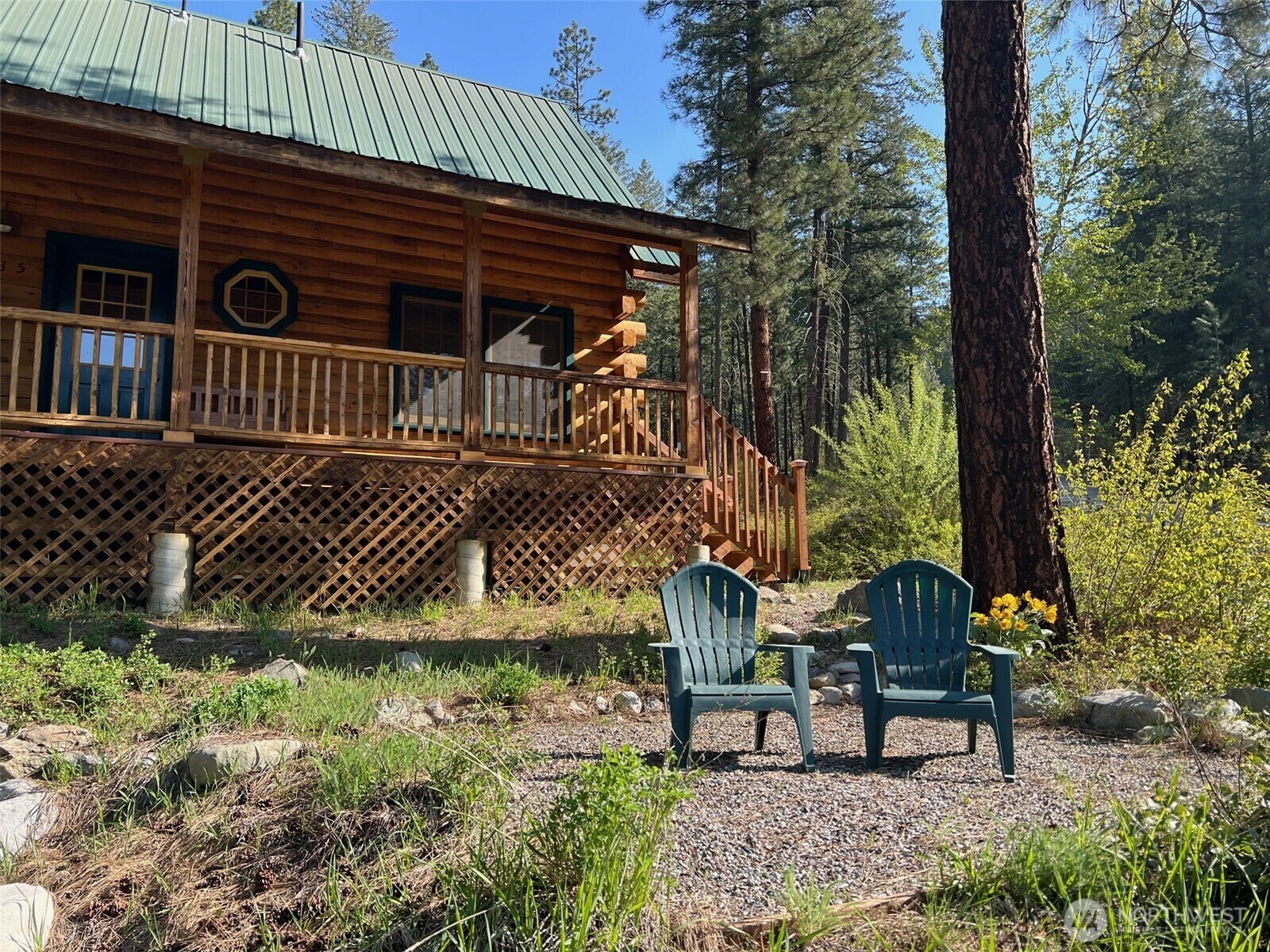 Property Photo: 45 Fawn Creek Road E WA 98862