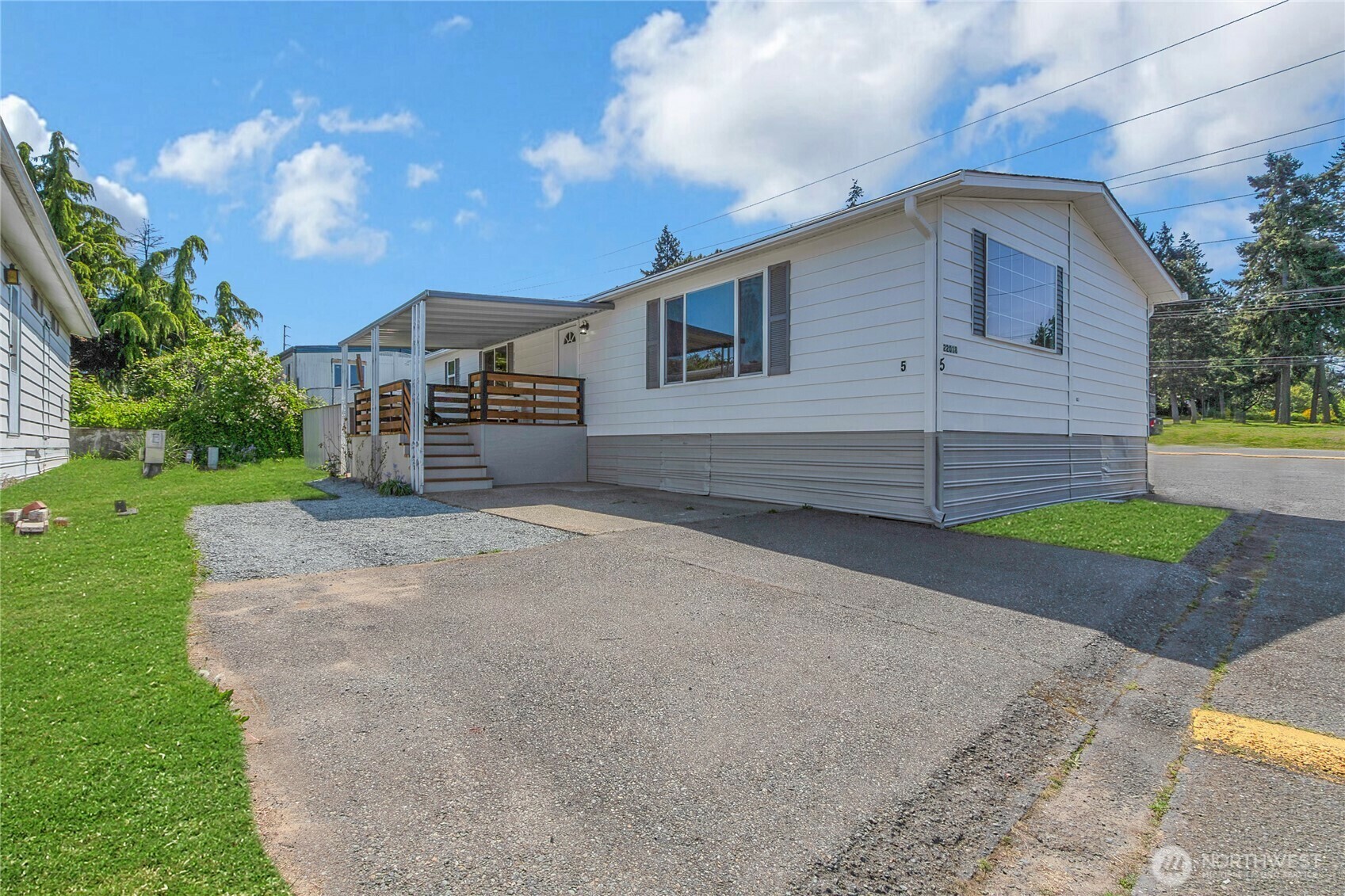 Property Photo: 22018 28th Place S 5 WA 98198