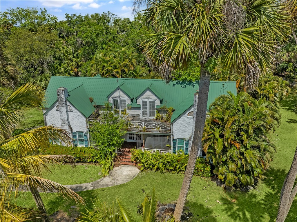 Property Photo: 4935 11th Lane FL 32966