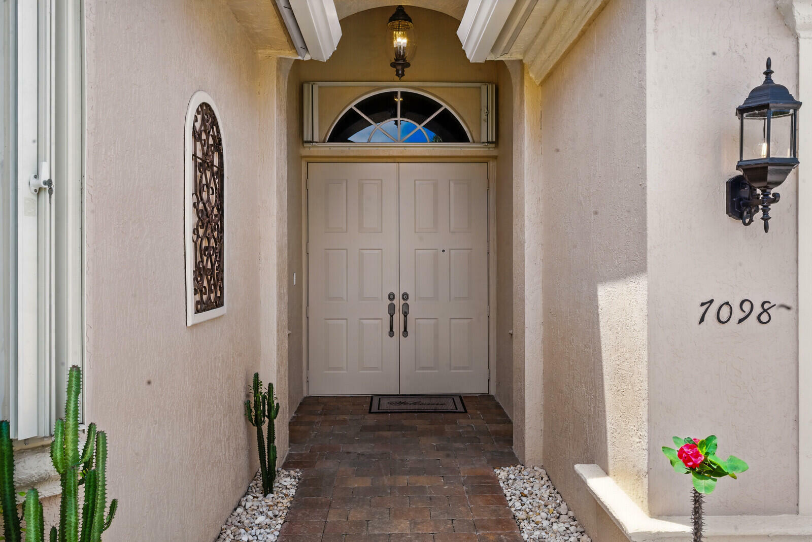 Property Photo: 7098 Veneto Drive FL 33437