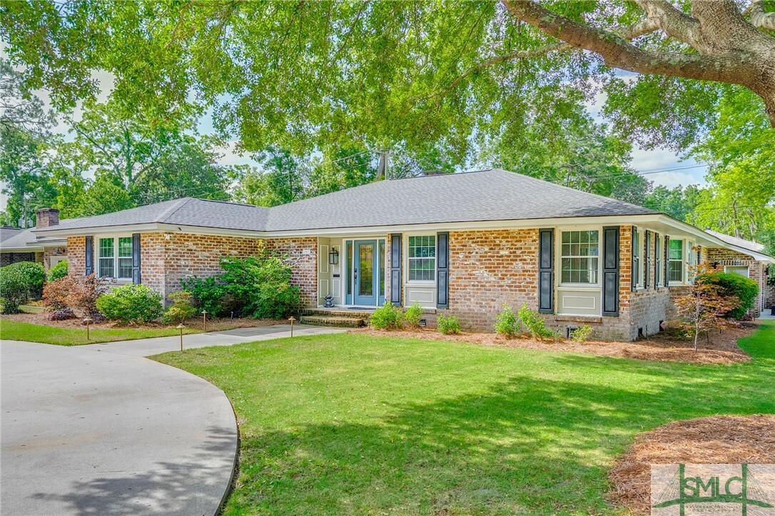 Property Photo: 1207 Bacon Park Drive GA 31406
