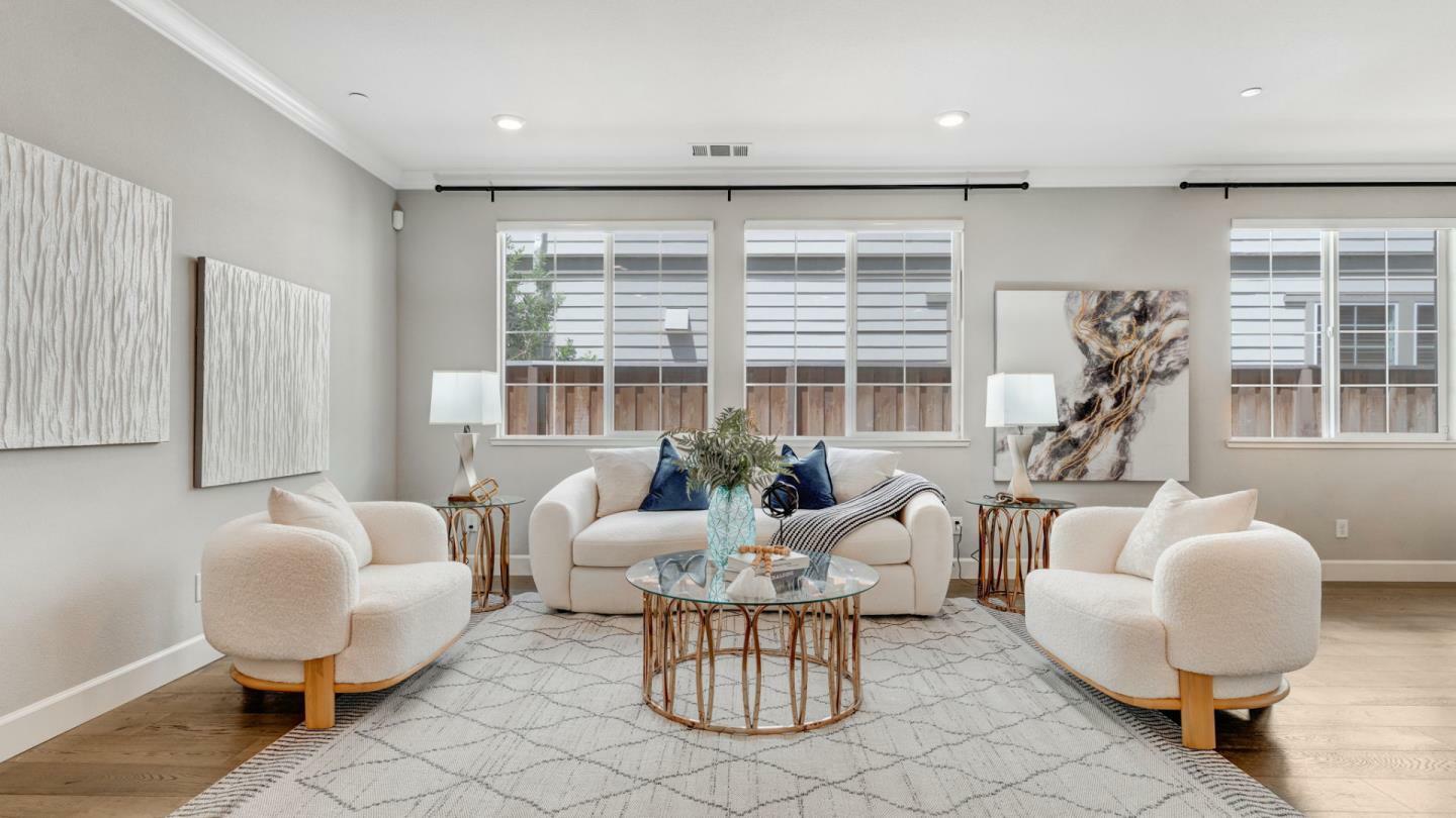 Property Photo: 33912 Horseshoe Loop CA 94555