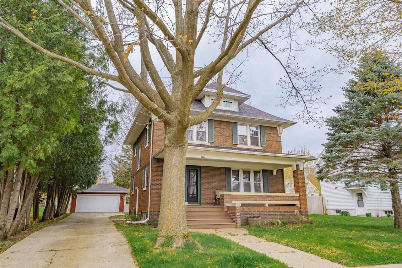 Property Photo: 1113 2nd Street WI 53574