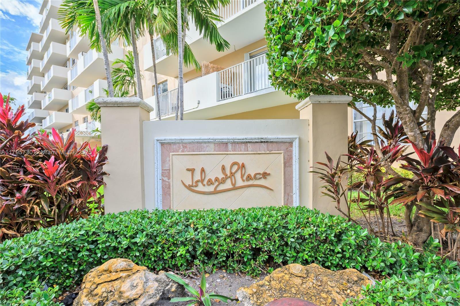 Property Photo: 1455 N Treasure Dr 3G FL 33141