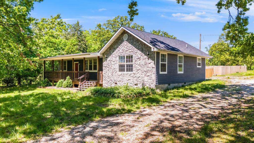 Property Photo: 5870 Old 60 Drive MO 64850